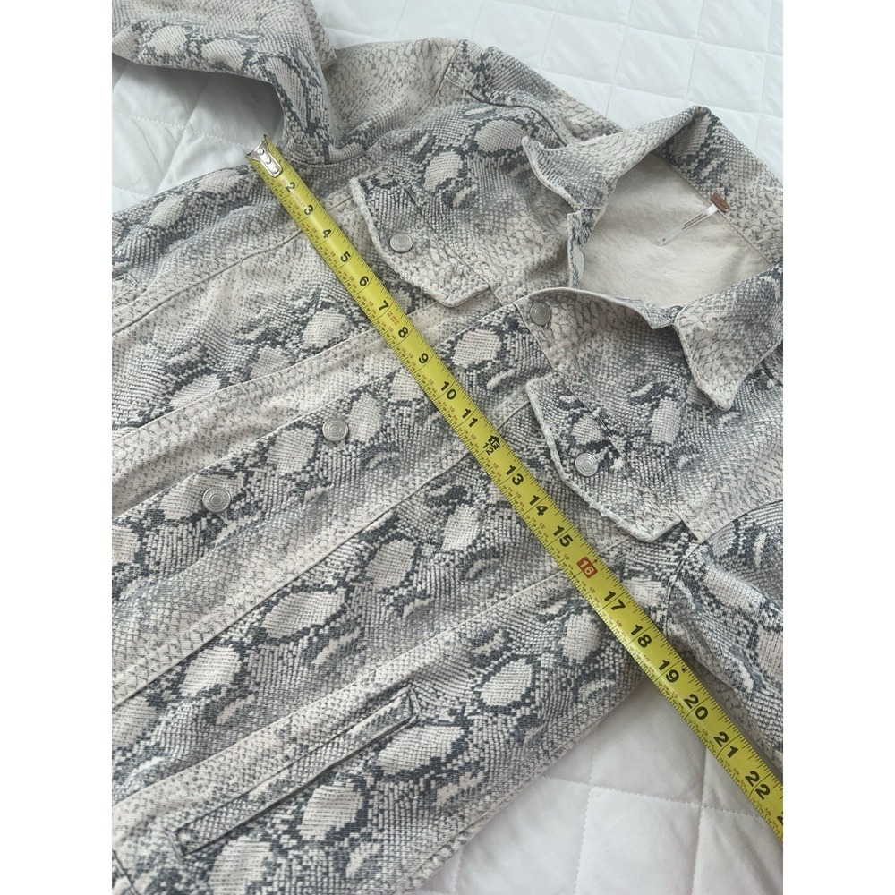 Free People Snake Print Denim Trucker Jacket Womens Size S Coquette Y2K Edgy Alt - Picture 9 of 11